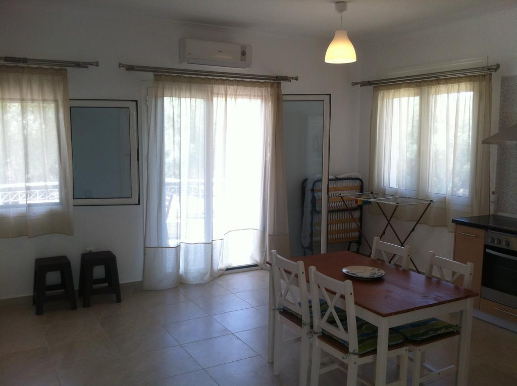 Kanellos Luxury Apartments Palairos Екстер'єр фото
